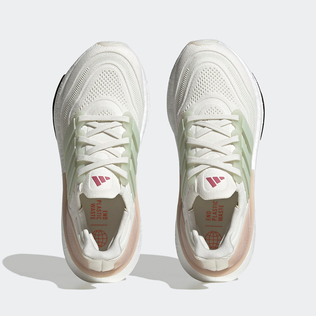 נעלי ריצה מקצועיות ULTRABOOST LIGHT נשים - לבן