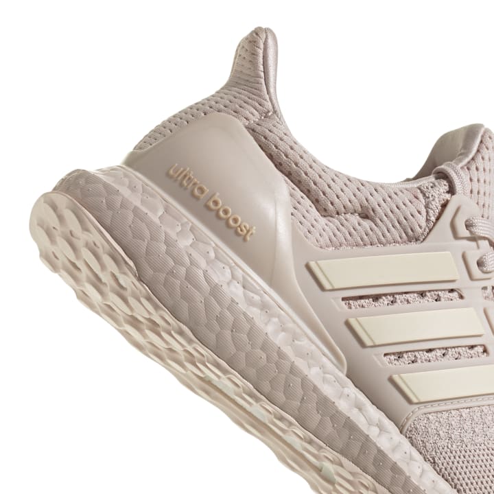 נעלי ריצה מקצועיות ULTRABOOST 1.0 נשים - ורוד
