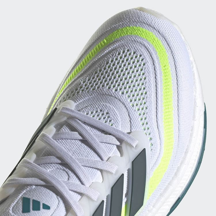 נעלי ריצה מקצועיות ULTRABOOST LIGHT גברים - לבן / צהוב