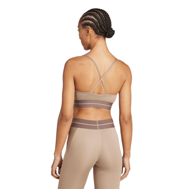 גוזיית ספורט - נשים