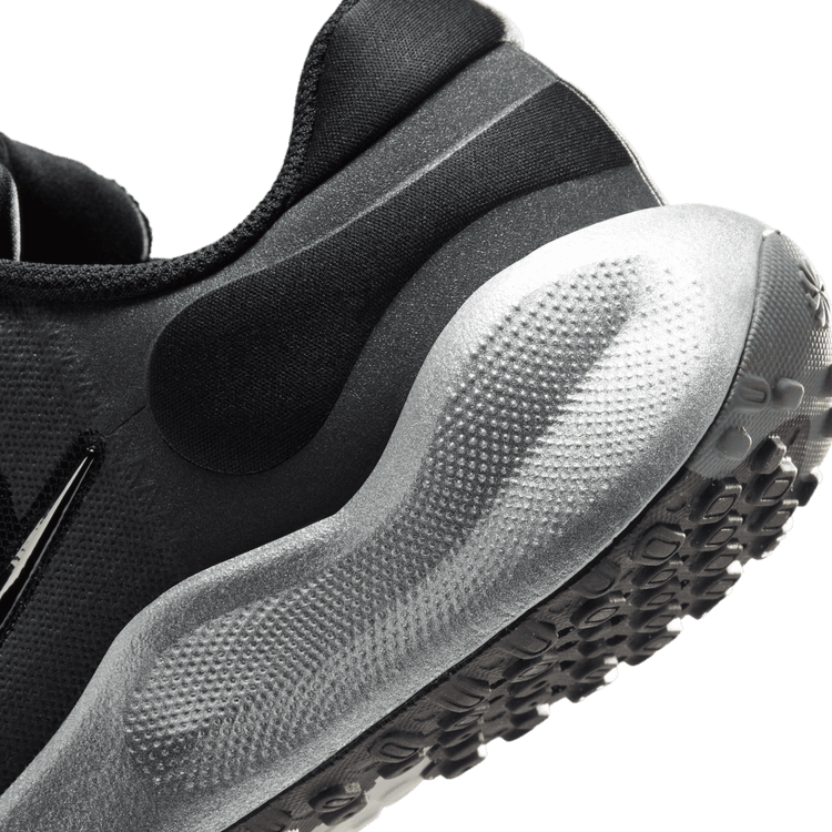 נעלי ריצה REVOLUTION 7 נוער/ילדים - שחור