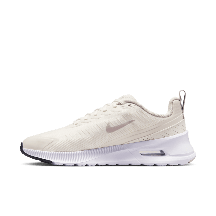 נעלי סניקרס AIR MAX NUAXIS נשים - שמנת