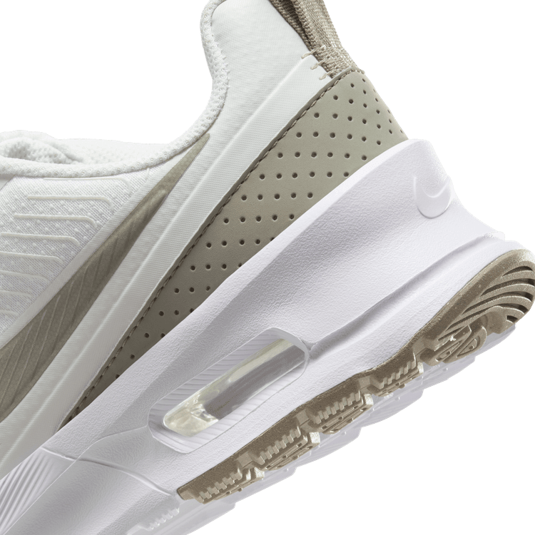 נעלי סניקרס AIR MAX NUAXIS נשים - שמנת / ירוק