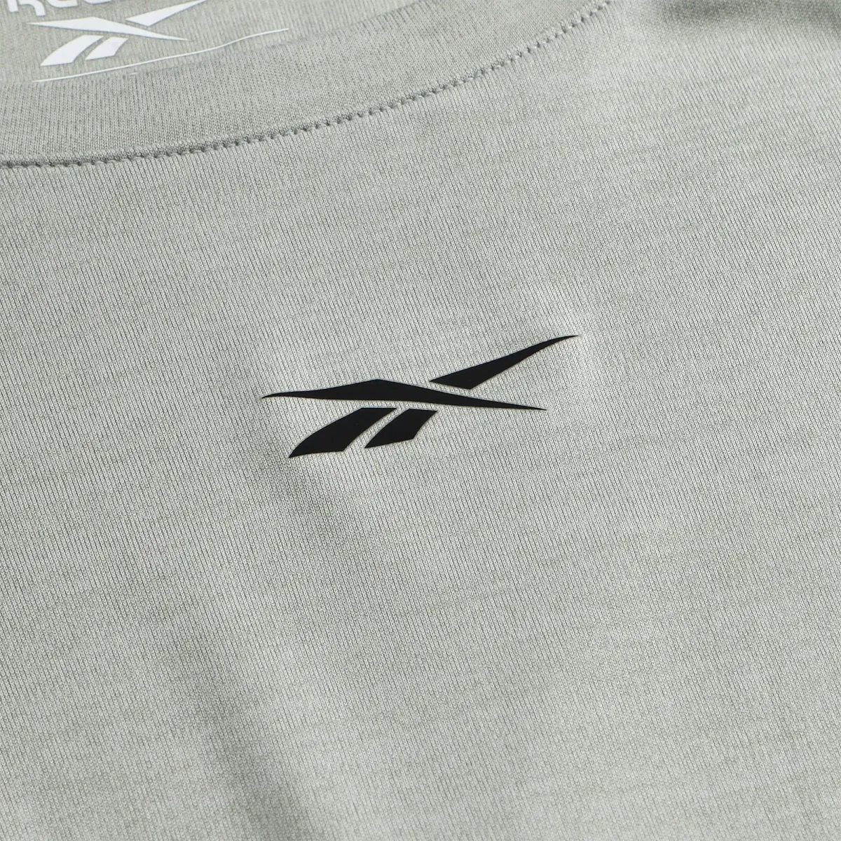 חולצת ספורט קצרה - גברים