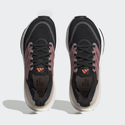 נעלי ריצה מקצועיות ULTRABOOST LIGHT נשים - שחור / ורוד