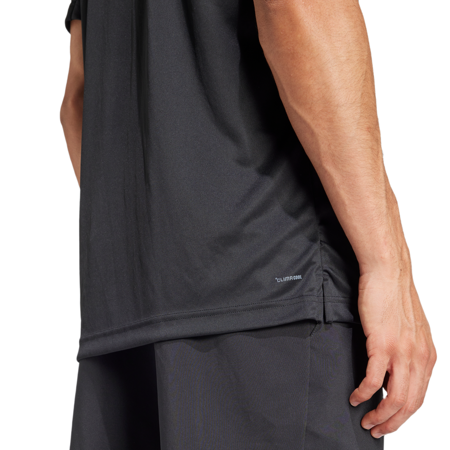 חולצת טניס קצרה - גברים