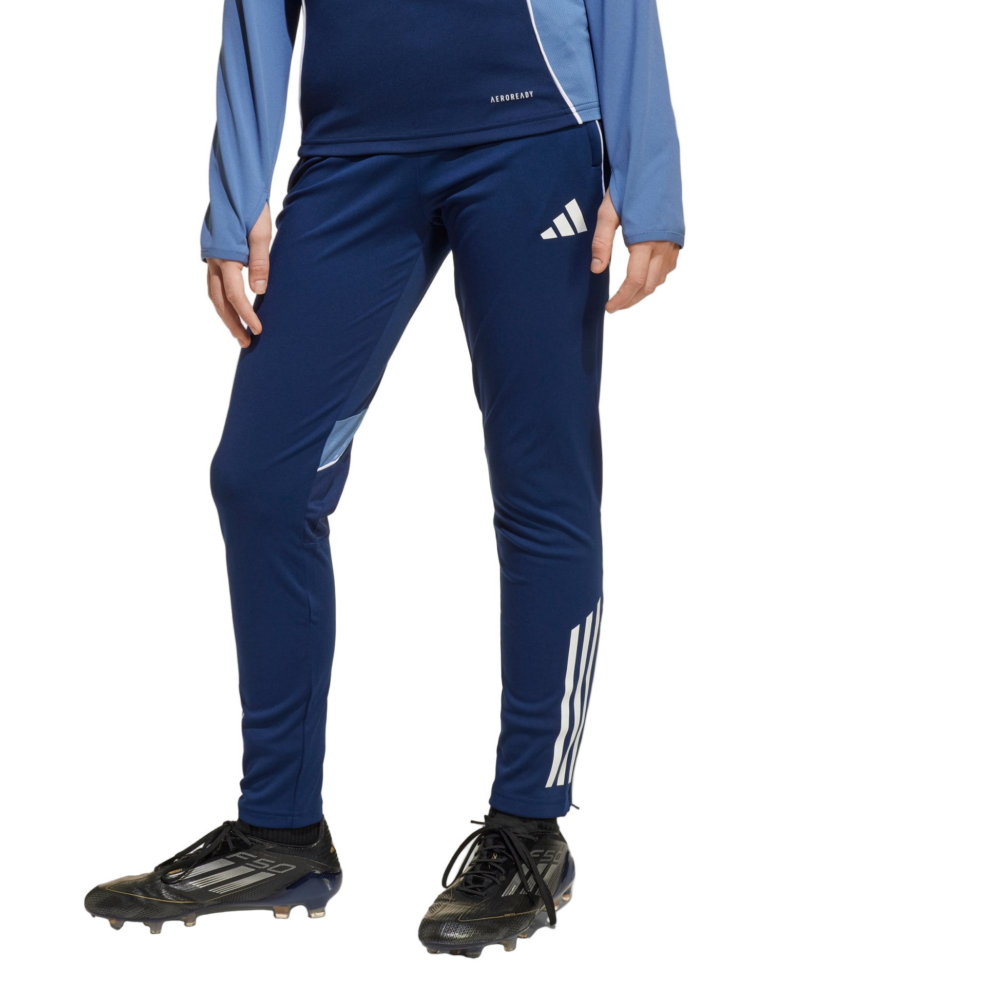 מכנסי אימון ל- ילדים נוער