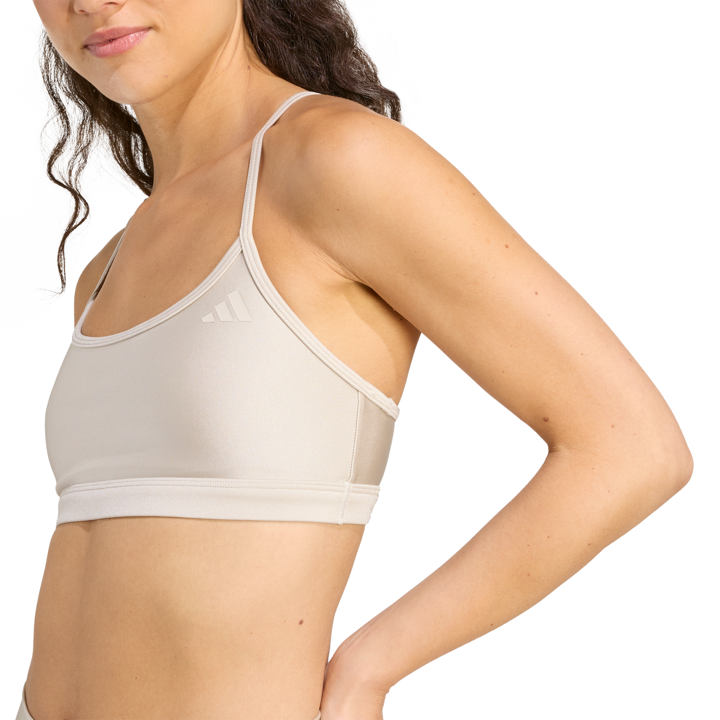 גוזיית ספורט - נשים