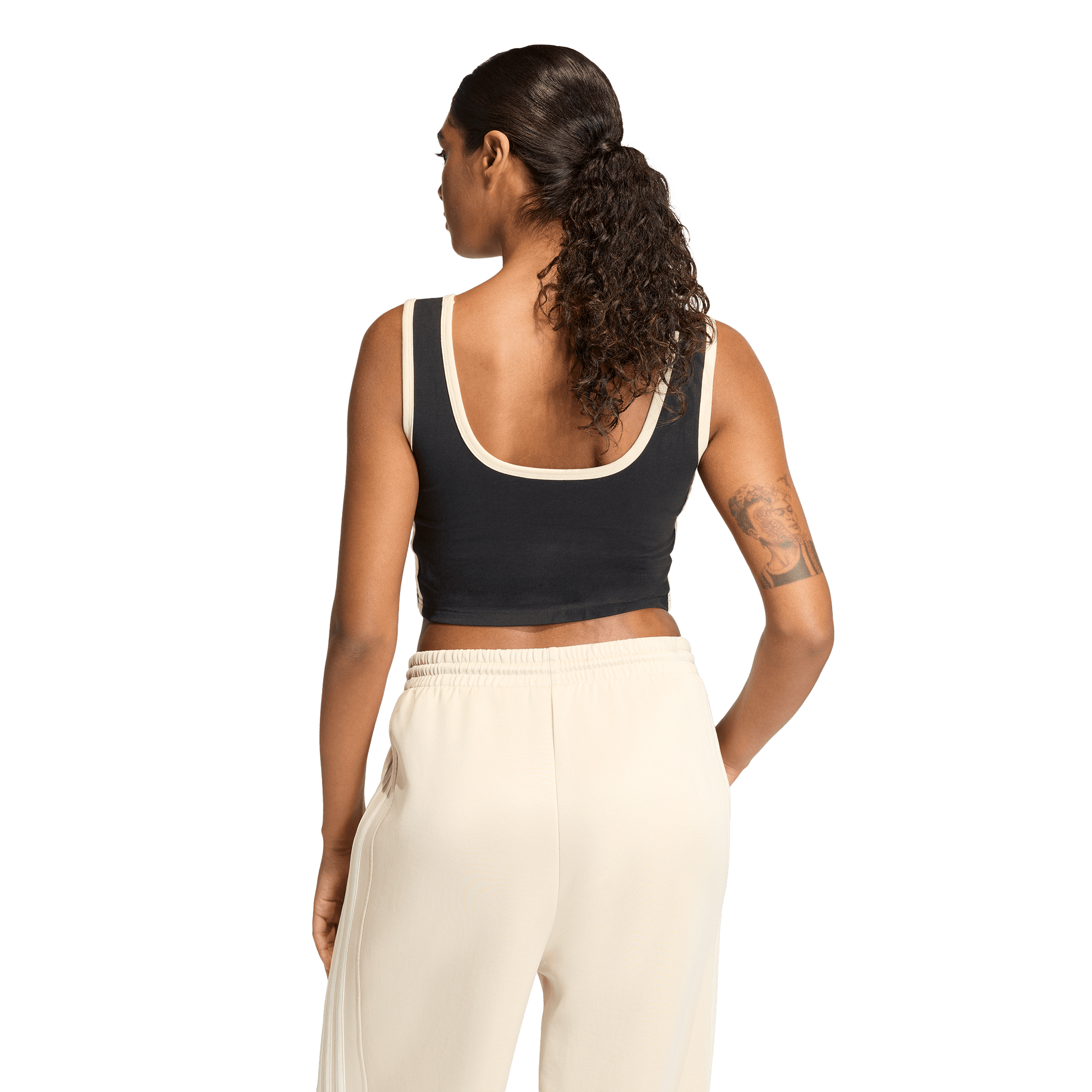 גופיית ספורט - נשים