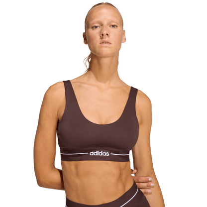 גוזיית ספורט - נשים