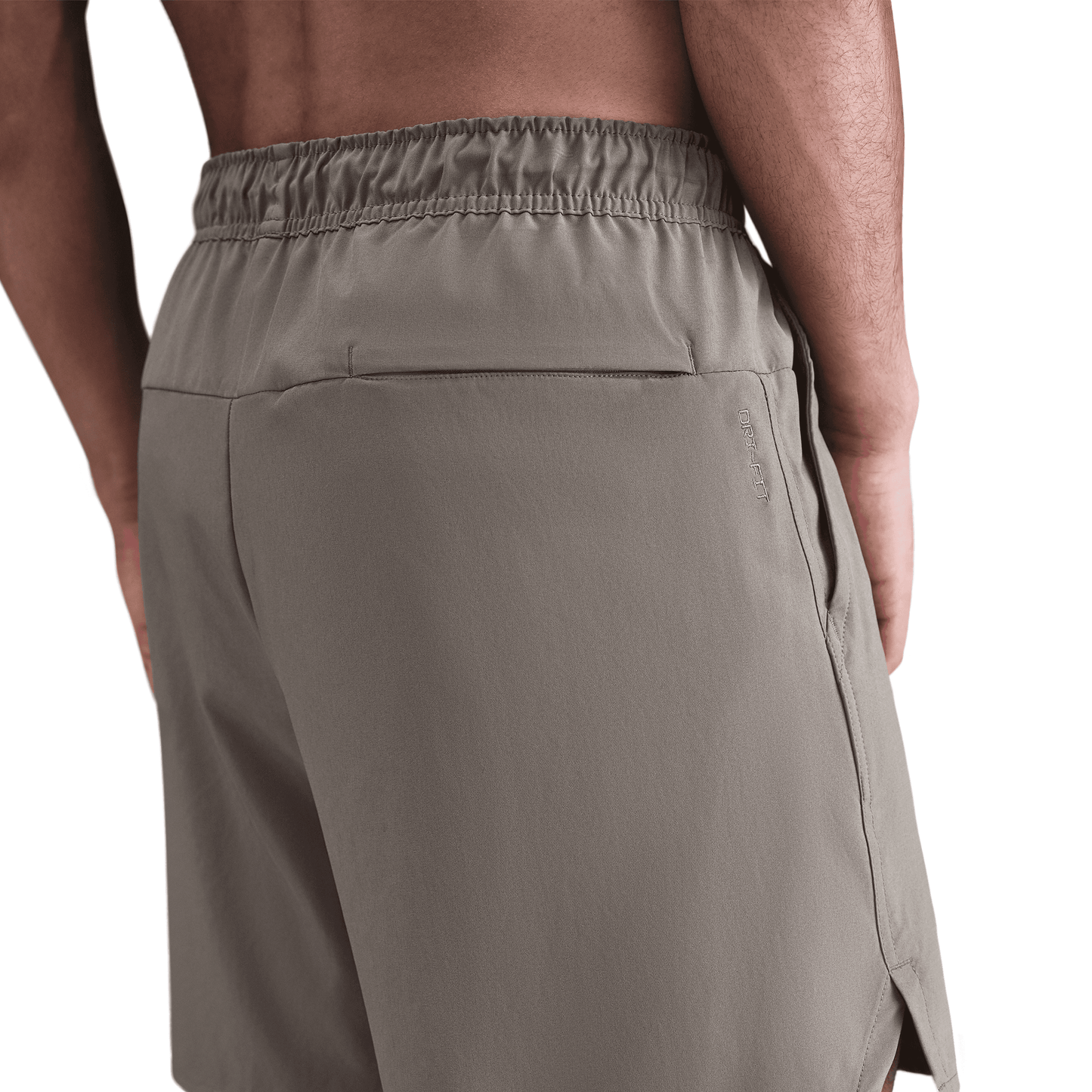 מכנסי ספורט קצרים - גברים