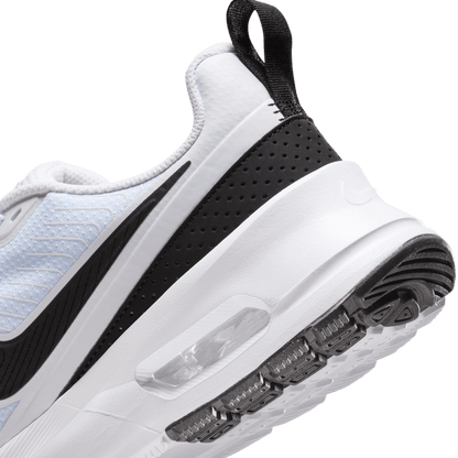 נעלי סניקרס Air Max Nuaxis גברים - לבן / תכלת / שחור