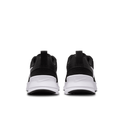 נעלי סניקרס AIR MAX NUAXIS נשים - שחור