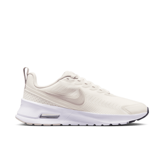 נעלי סניקרס AIR MAX NUAXIS נשים - שמנת