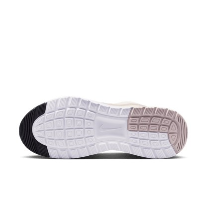 נעלי סניקרס AIR MAX NUAXIS נשים - שמנת