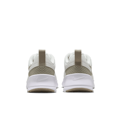 נעלי סניקרס AIR MAX NUAXIS נשים - שמנת / ירוק