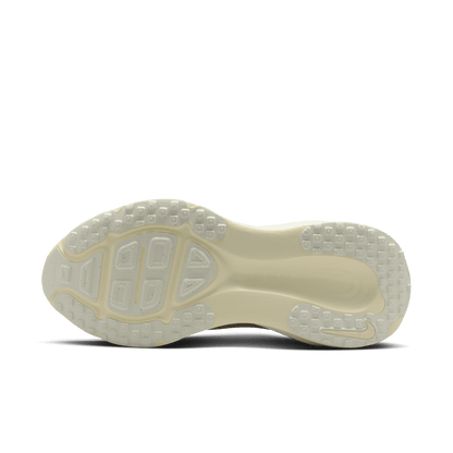 נעלי ריצה מקצועיות VOMERO 18 - נשים