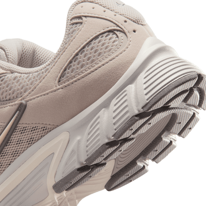 נעלי סניקרס V5 RNR - גברים