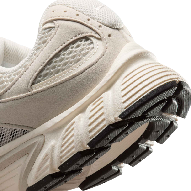 נעלי ספורט V5 RNR - נשים