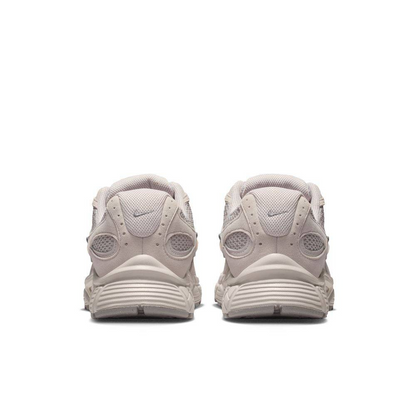 נעלי סניקרס V5 RNR - נשים