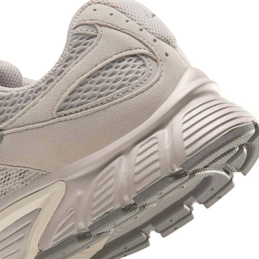 נעלי סניקרס V5 RNR - נשים