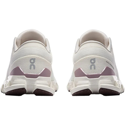 נעלי ריצה מקצועיות CLOUD X 4 - נשים