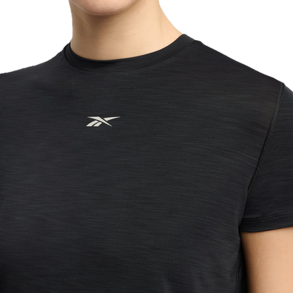 חולצת ספורט קצרה - נשים